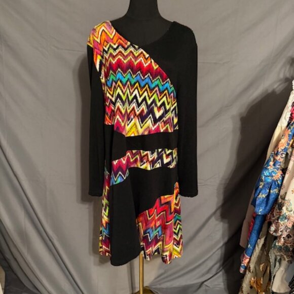 THE PYRAMID COLLECTION Dress Size 1X - Picture 1 of 3